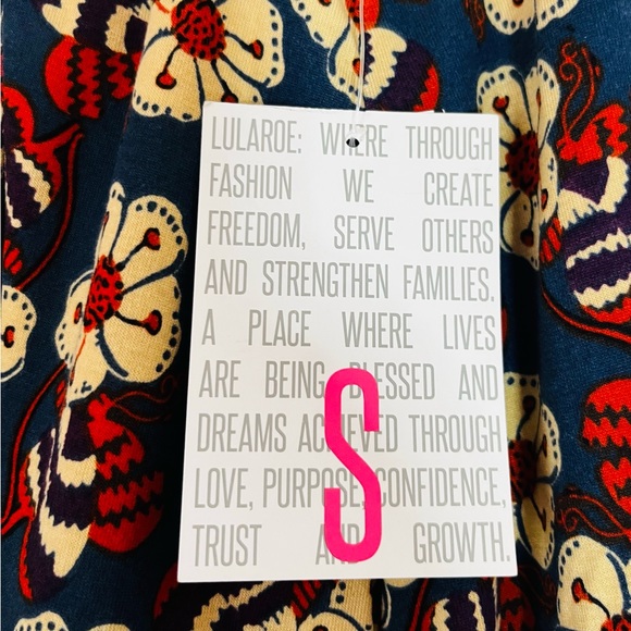 NWT LulaRoe Madison Skirt Pleated Blue Floral Woman’s Size Small - Picture 4 of 5